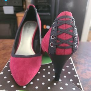 Kelly & Katie crimson/black lace up heel